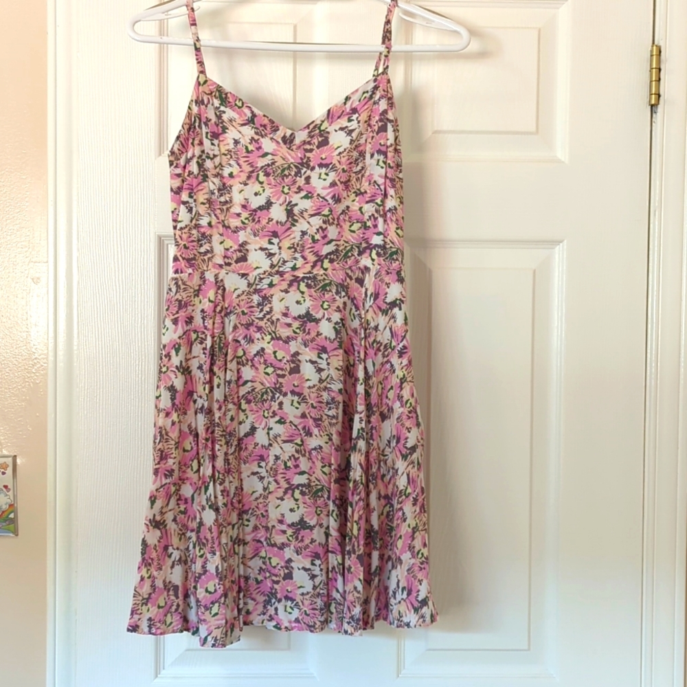 Aritzia Pink Floral Mini Dress Size 8 Lightly Worn